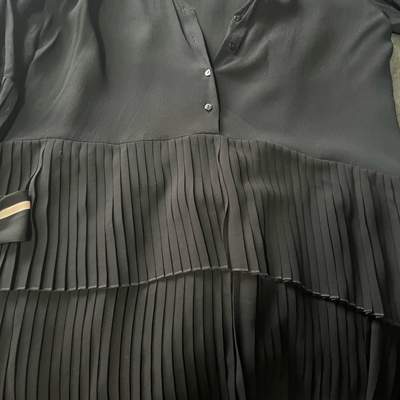 Size 8 items. Jackets $50 dresses and skirts $30. Each item is sold separately - Picture 16 of 16